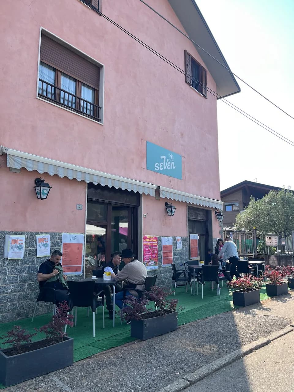 7 5 Caffetteria Wine Bar