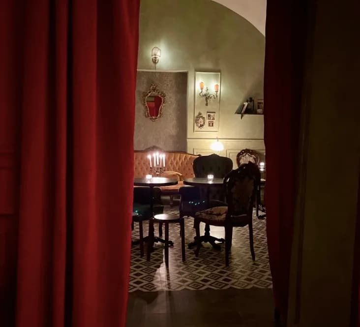 Blind Door Speakeasy