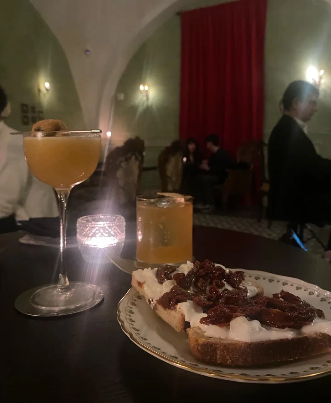 Blind Door Speakeasy