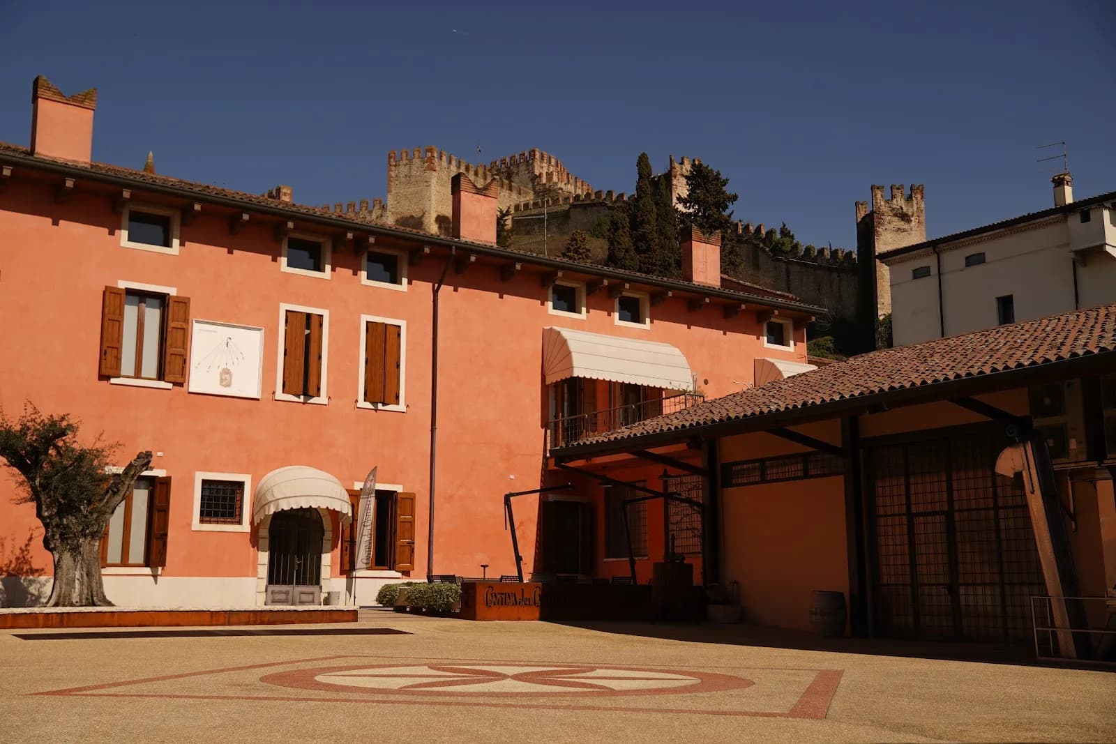 Cantina Del Castello