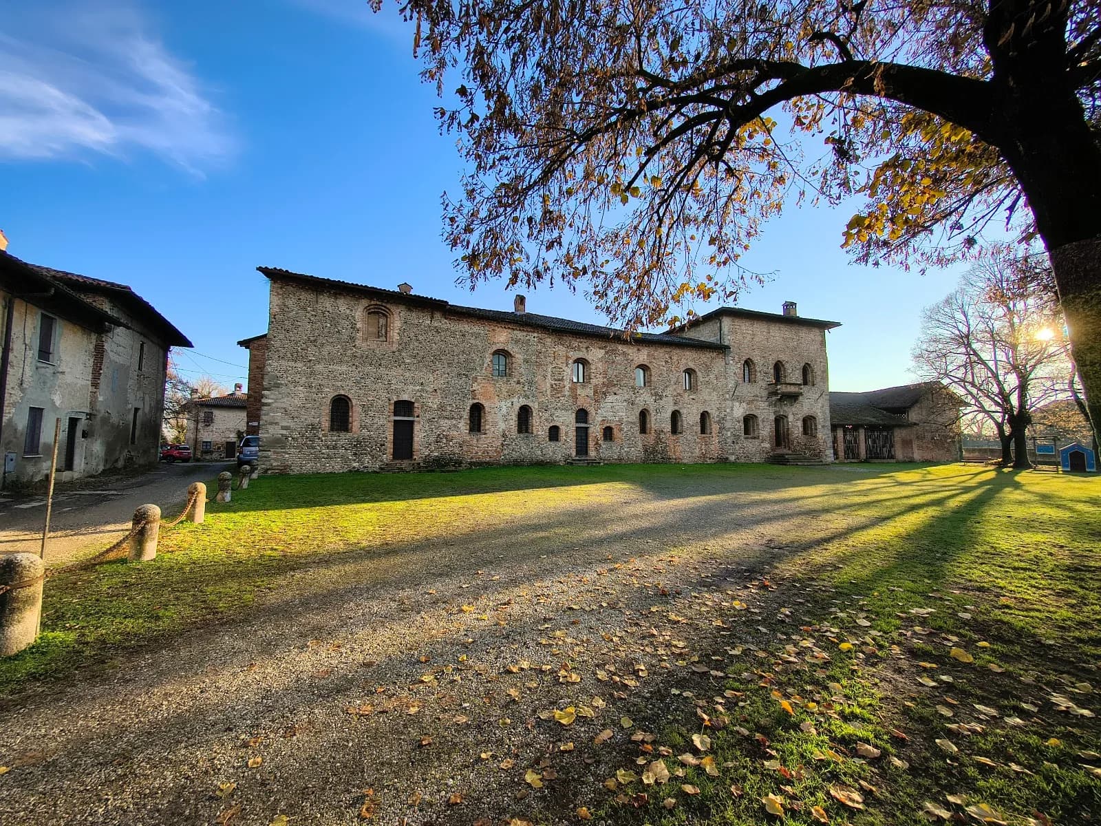 Castello Borromeo Di Corneliano Bertario