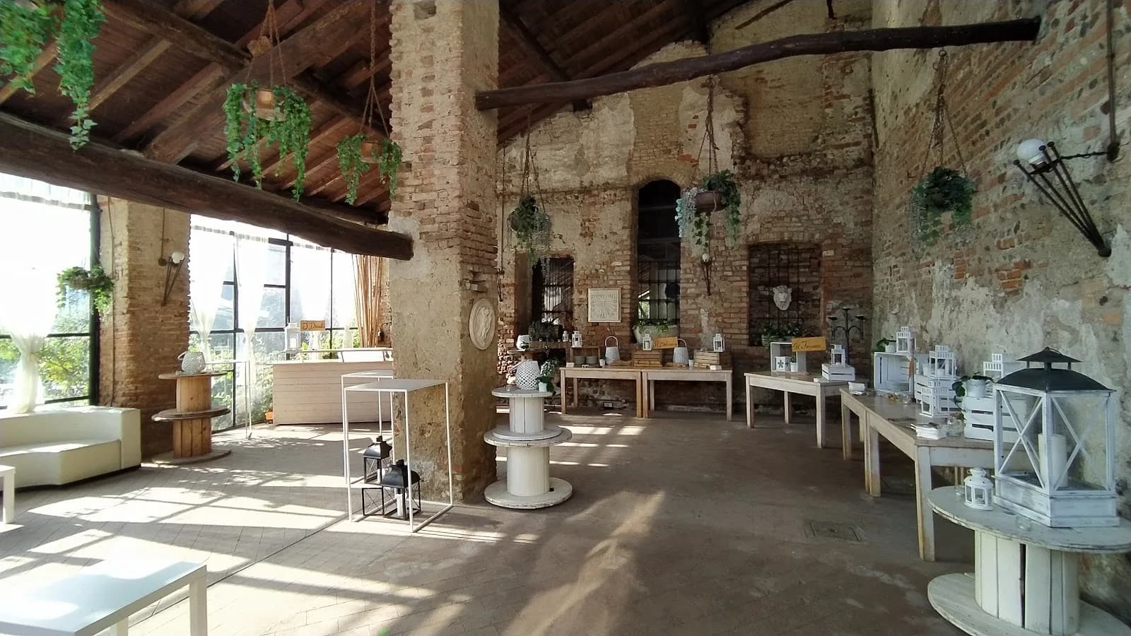 Castello Borromeo Di Corneliano Bertario
