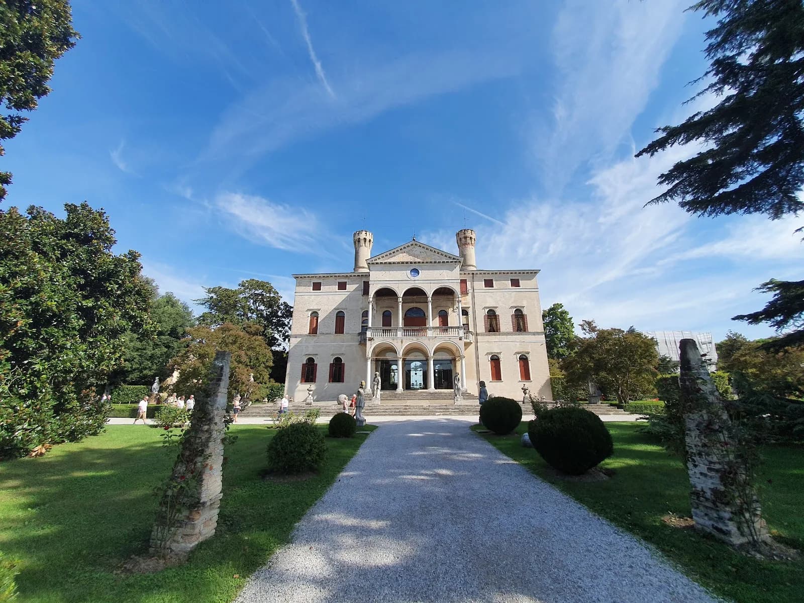 Castello Con Vista