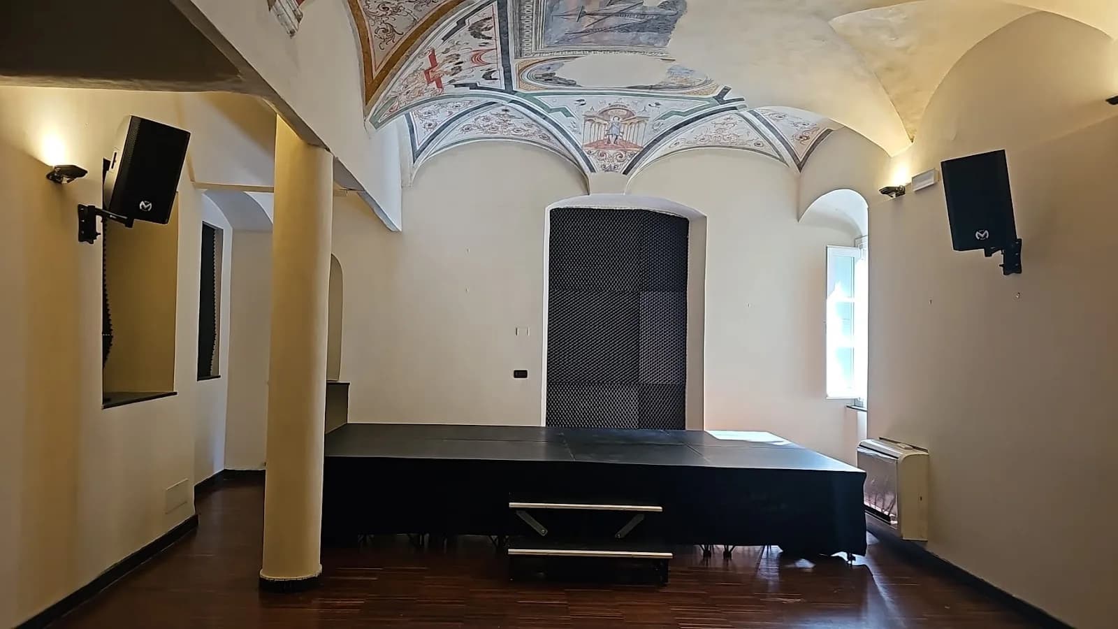 Empiria Teatro Con Cucina