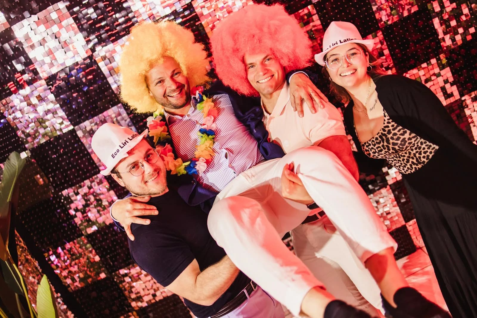 Euforia Show Club Location Per Feste Private