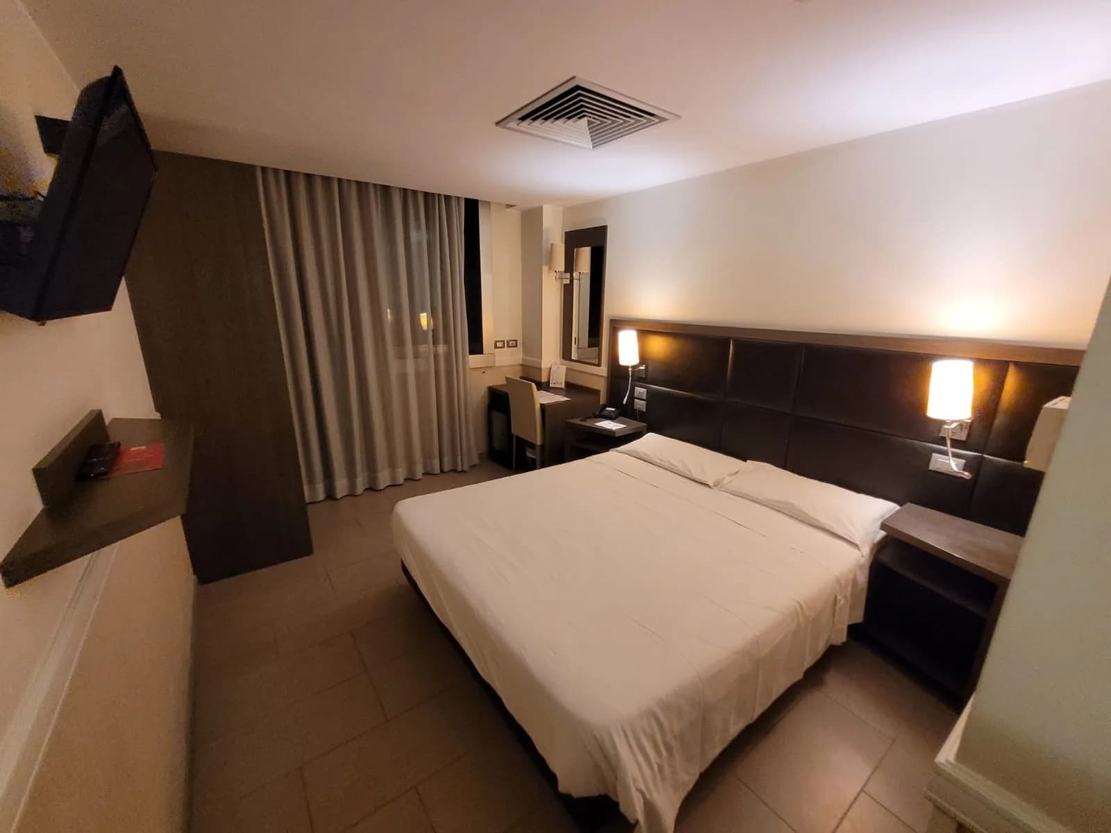Hotel Artis