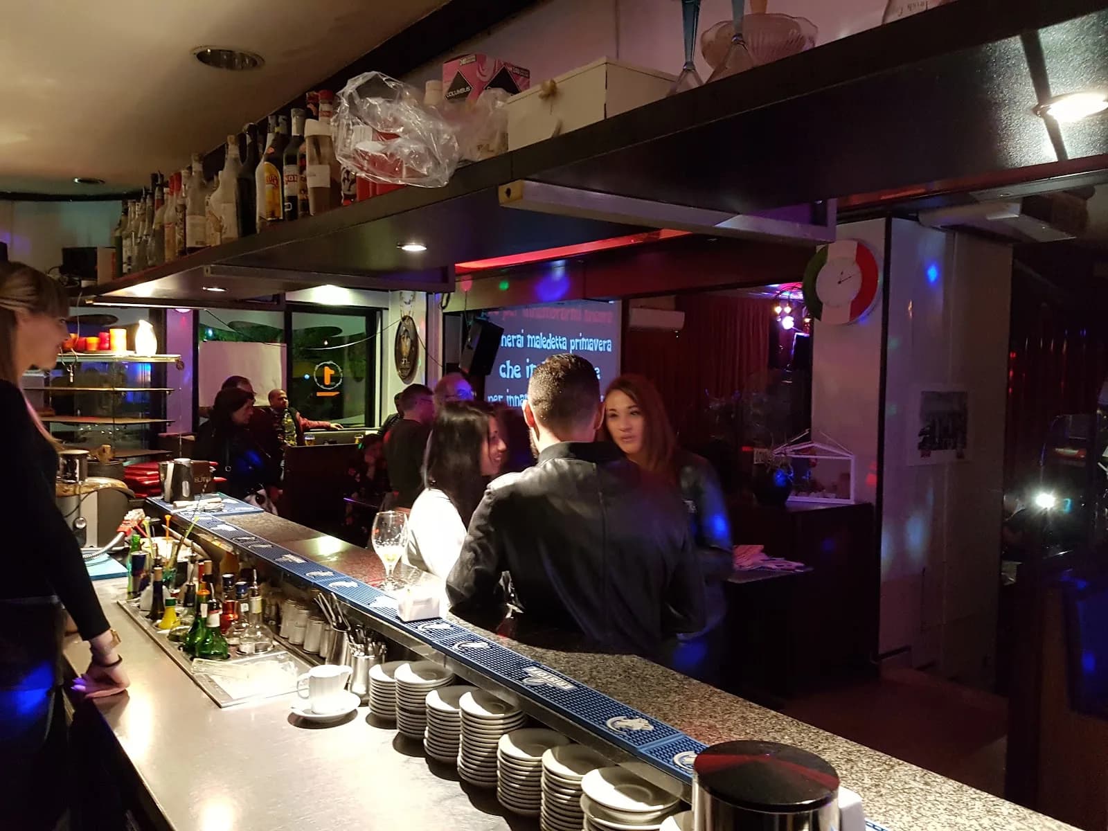 Number One Bar Lounge Ed Eventi