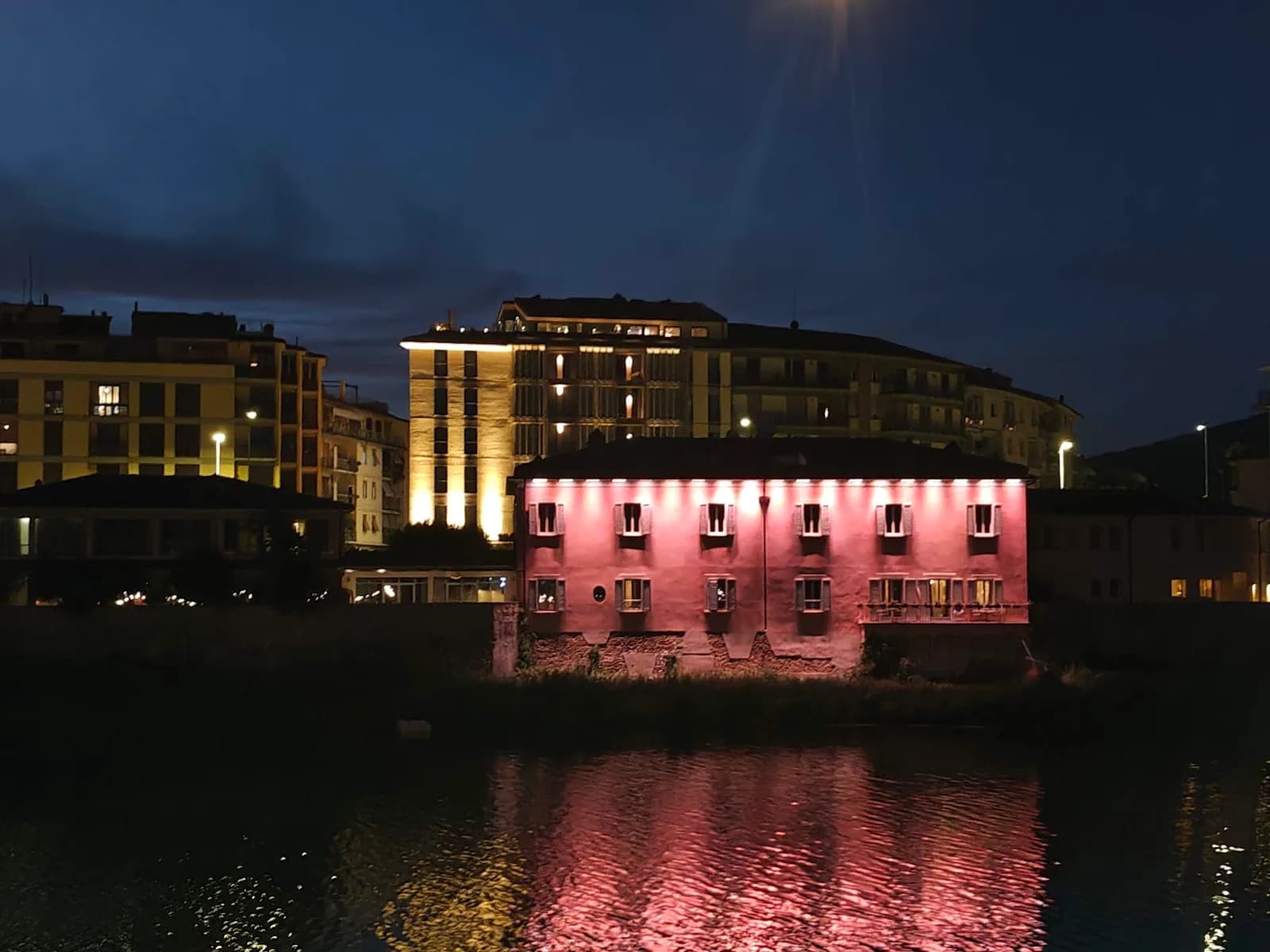 Opera Riverside Albereta