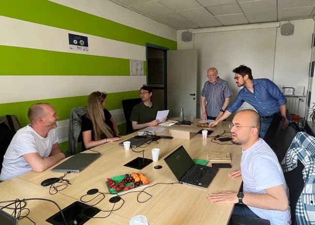 Sala Meeting Ls