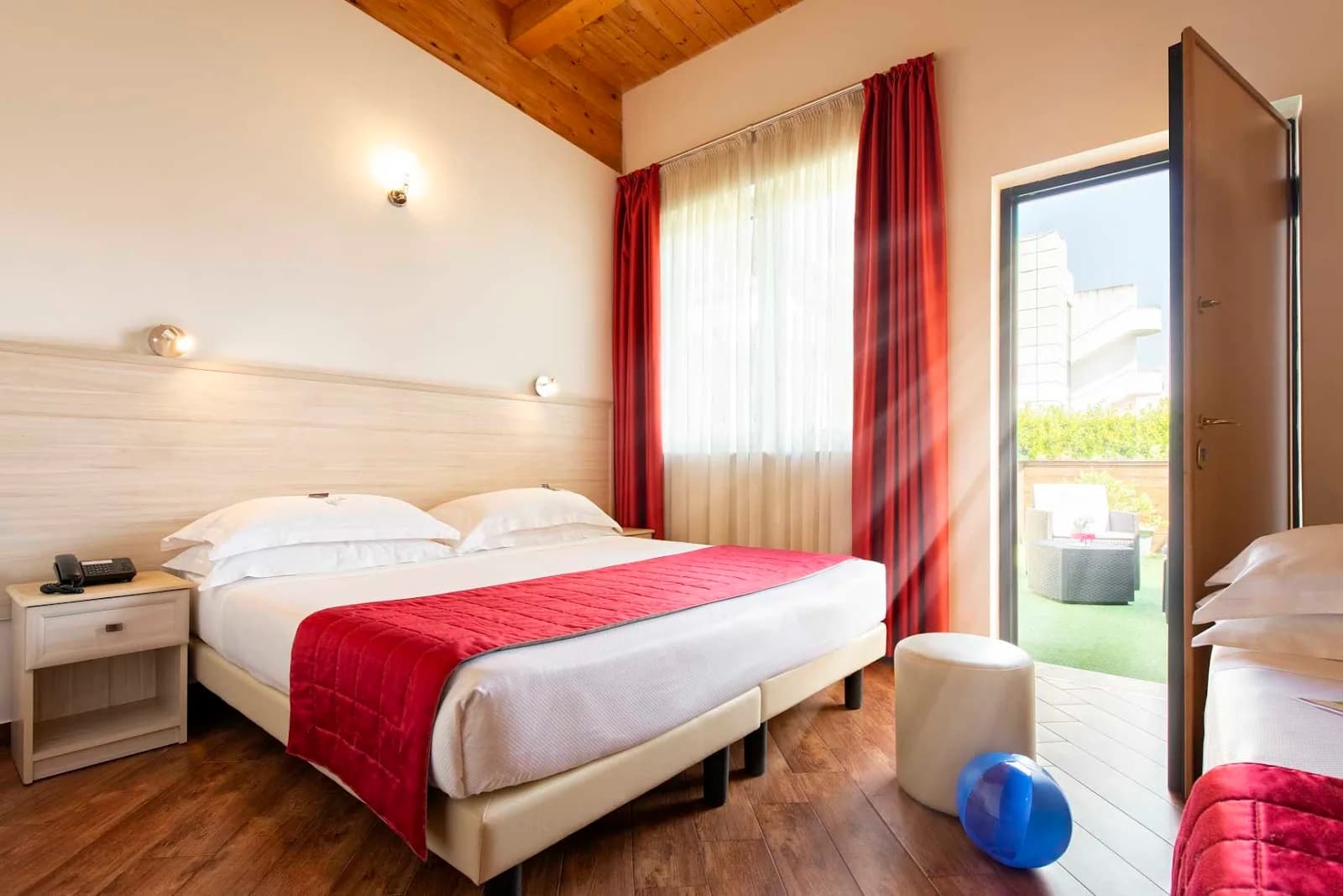 Simon Hotel Pomezia
