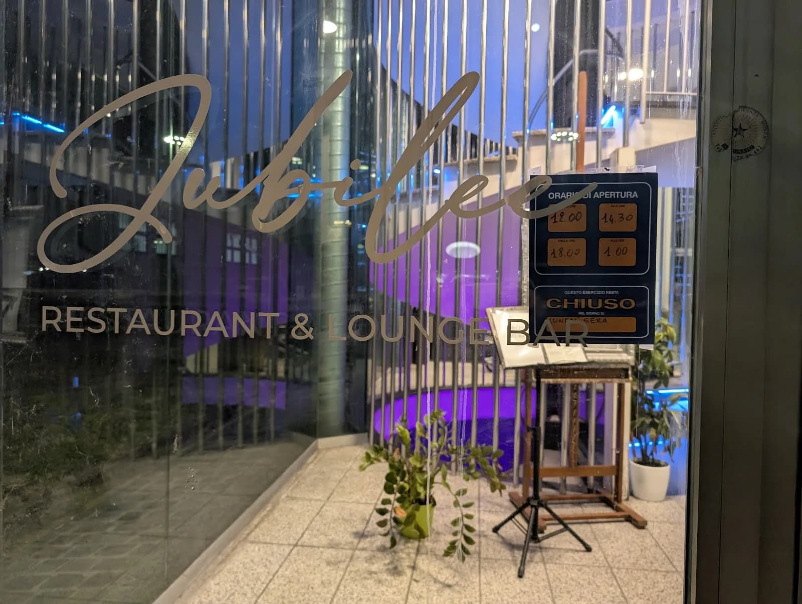 Ubilee Restaurant Lounge Bar