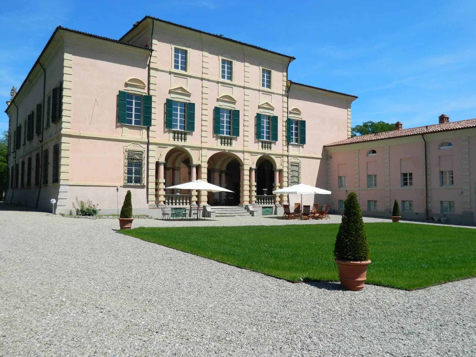 Villa Caramello
