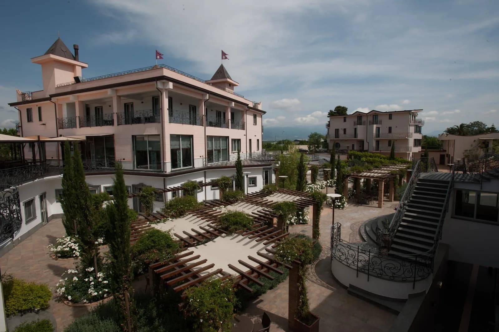 L’Araba Fenice Wedding Hotel