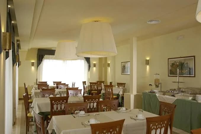Hotel lemi