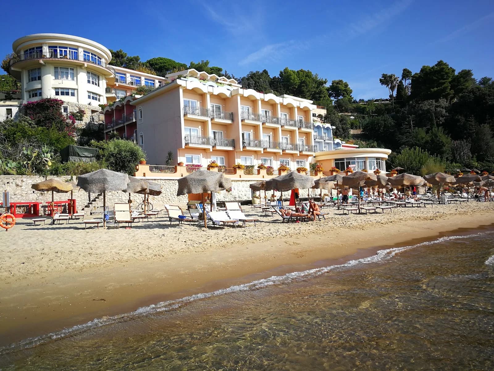 Summit Hotel