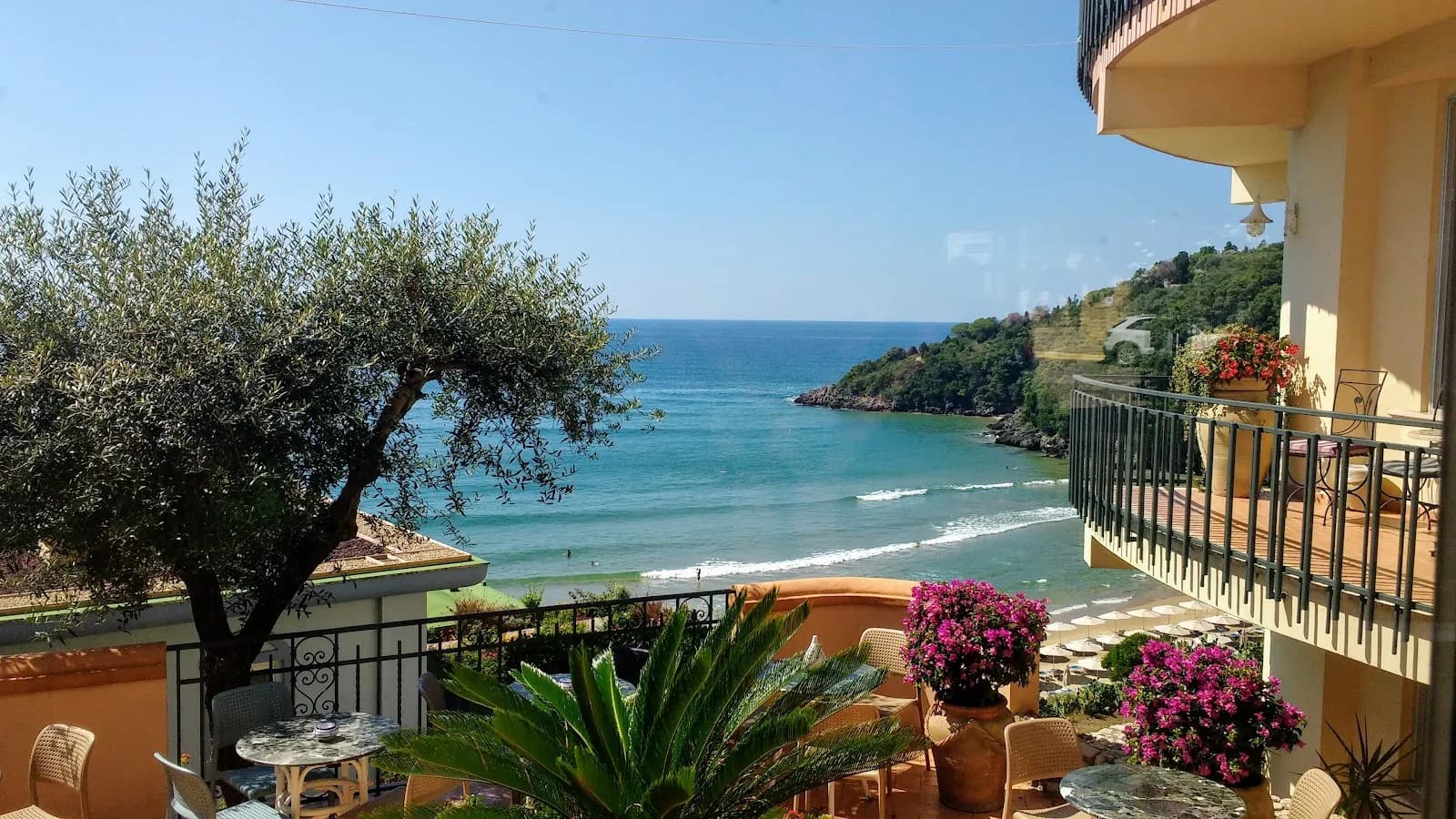 Summit Hotel