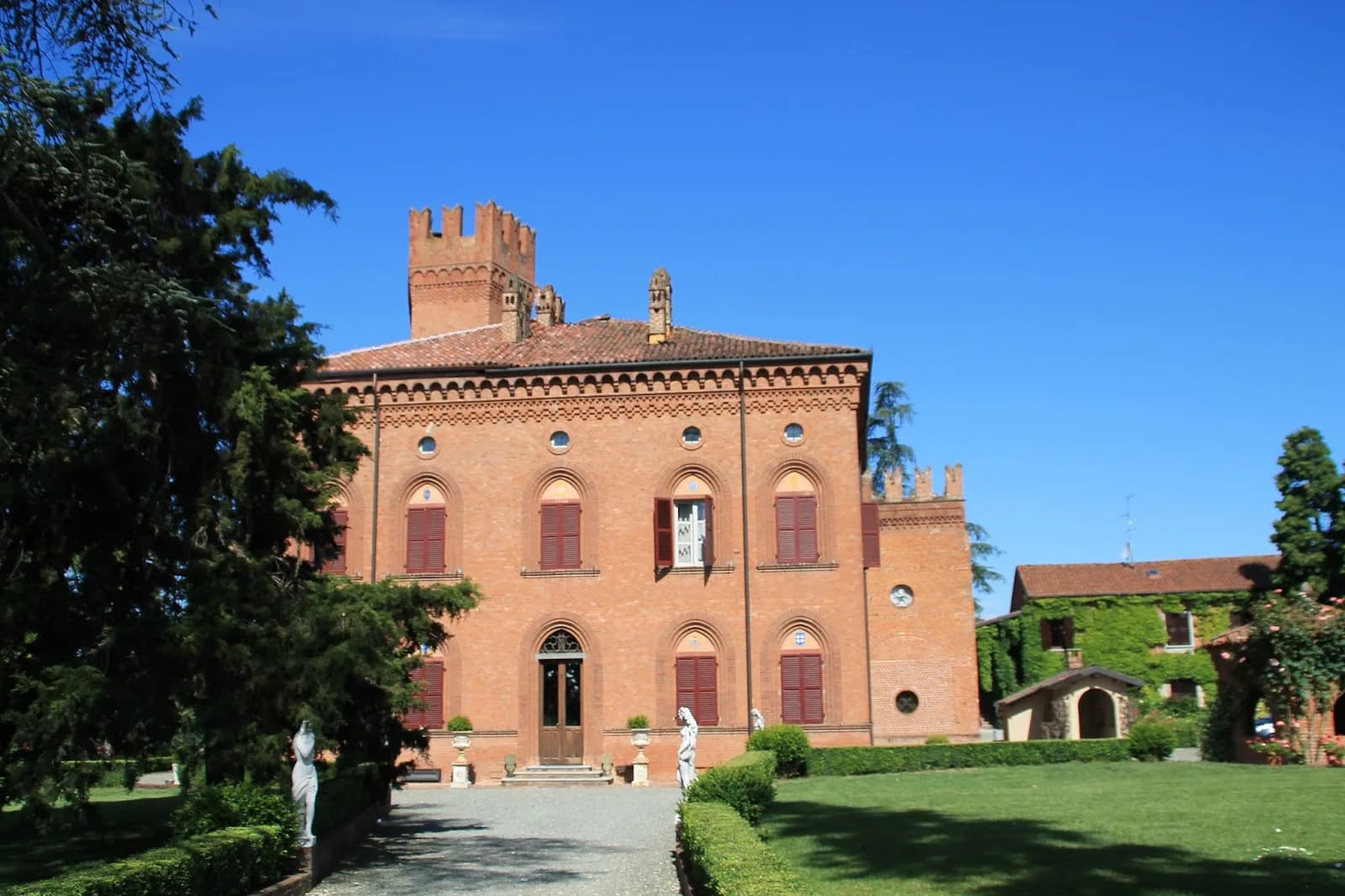 Castello Di Lajone