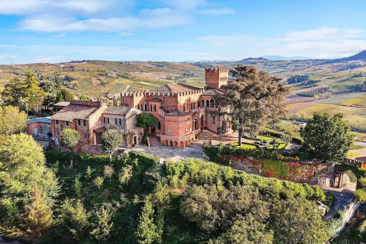 Castello Di Mornico Losana
