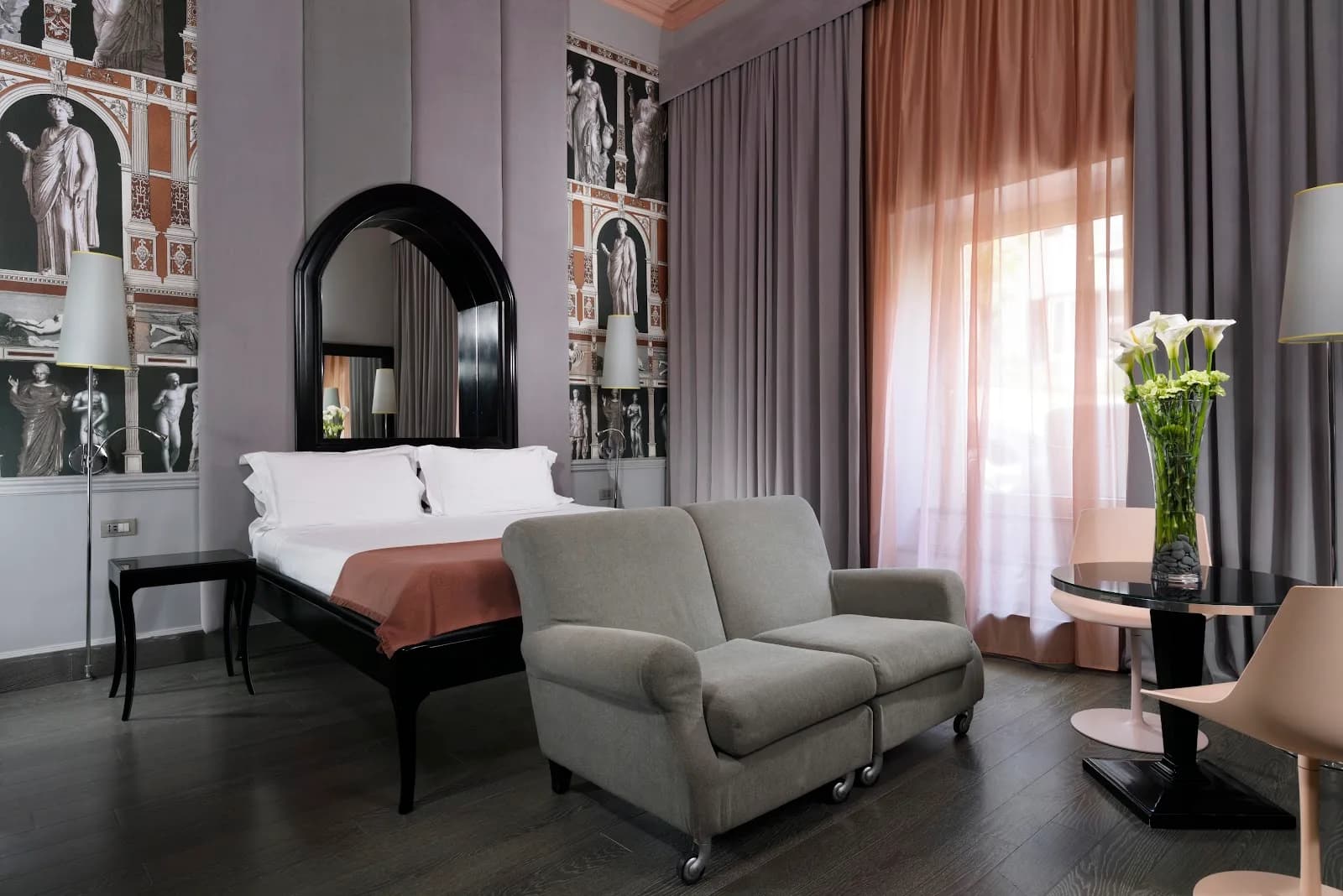 Leons Place Hotel