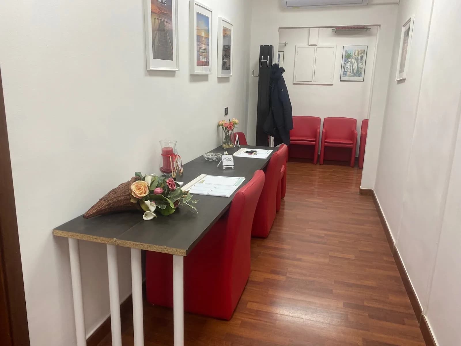 Meetingroombari