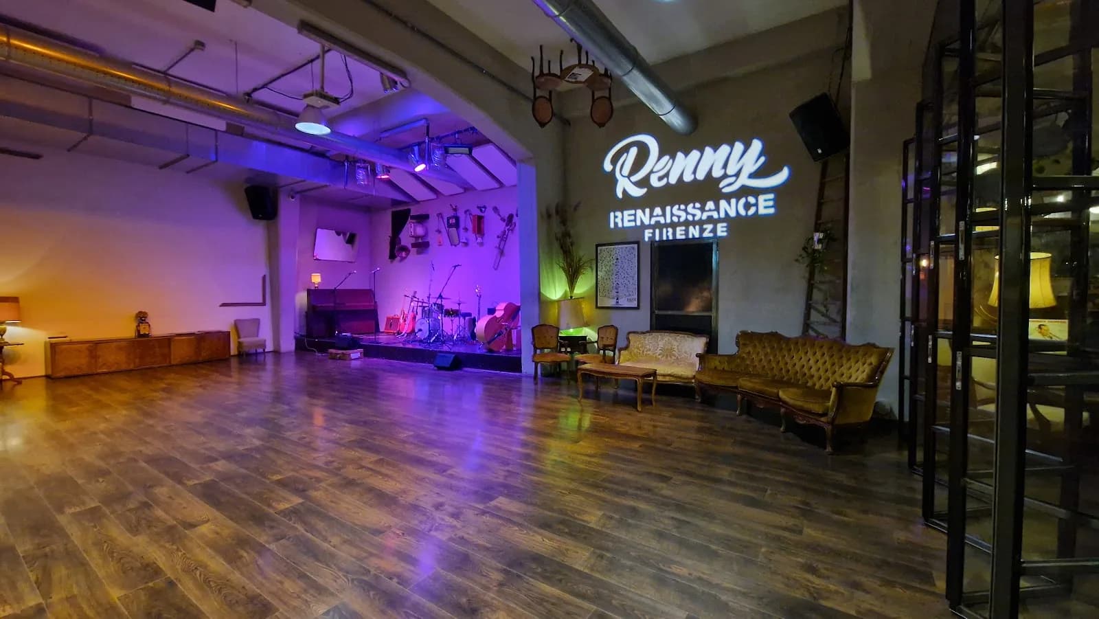Renny Club Firenze