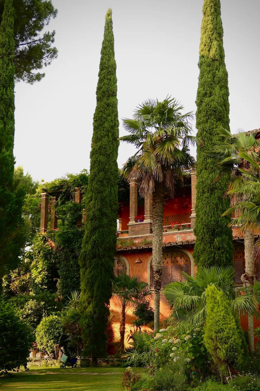 Vecchio Borgo