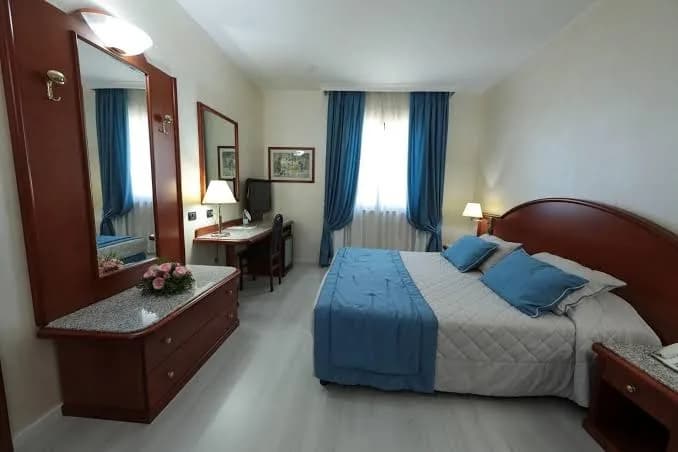 Edra Palace Hotel